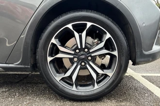 Vehicle Thumbnail 25