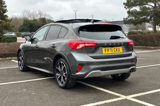 Vehicle Thumbnail 32