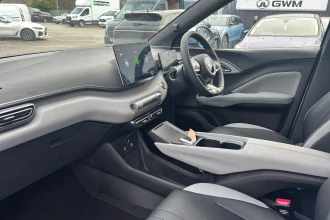 Vehicle Thumbnail 12