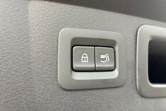 Vehicle Thumbnail 26