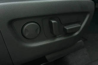 Vehicle Thumbnail 32