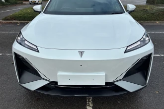 Vehicle Thumbnail 15