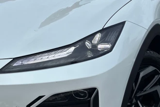 Vehicle Thumbnail 20