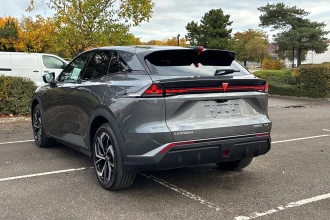 Vehicle Thumbnail 32