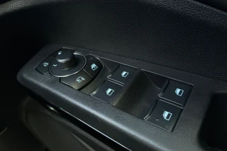 Vehicle Thumbnail 37