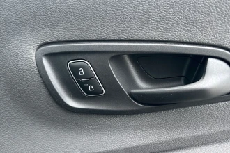 Vehicle Thumbnail 21