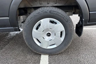 Vehicle Thumbnail 9