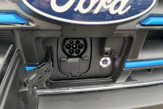 Vehicle Thumbnail 16
