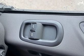 Vehicle Thumbnail 26