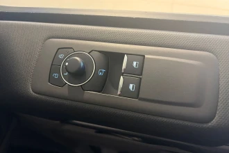 Vehicle Thumbnail 21