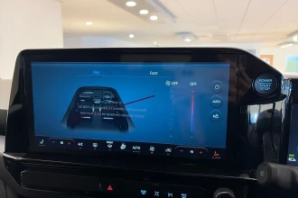 Vehicle Thumbnail 38