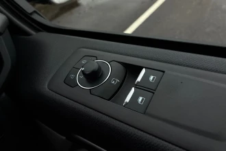 Vehicle Thumbnail 48