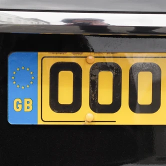 How to Find Out Who Owns a Car by its Number Plate in the UK