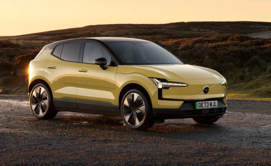 Volvo EX30 vs MG4 EV: Range, Price & Verdict