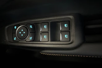 Vehicle Thumbnail 32