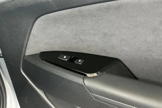 Vehicle Thumbnail 18