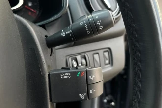 Vehicle Thumbnail 36