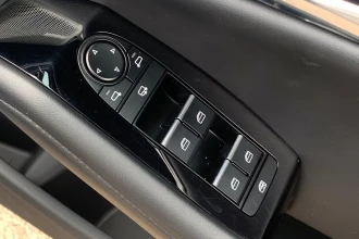 Vehicle Thumbnail 24