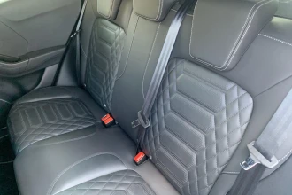 Vehicle Thumbnail 16