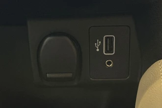 Vehicle Thumbnail 38