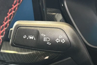 Vehicle Thumbnail 32