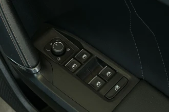 Vehicle Thumbnail 22