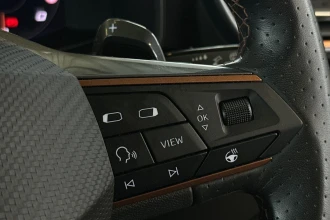 Vehicle Thumbnail 27