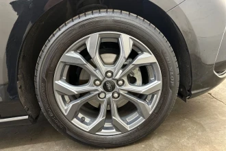 Vehicle Thumbnail 23