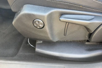Vehicle Thumbnail 30