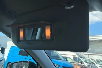 Vehicle Thumbnail 38