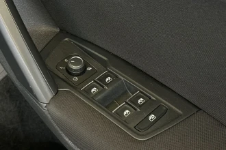 Vehicle Thumbnail 24
