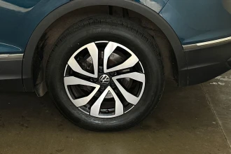 Vehicle Thumbnail 11
