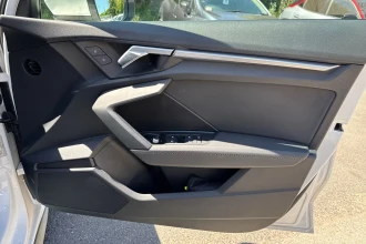 Vehicle Thumbnail 26