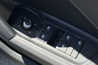 Vehicle Thumbnail 27