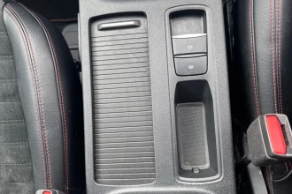 Vehicle Thumbnail 32
