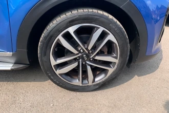 Vehicle Thumbnail 11