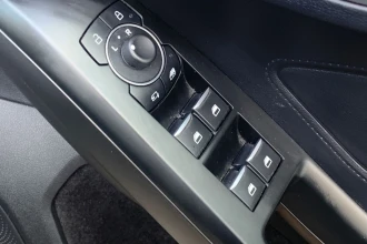Vehicle Thumbnail 28