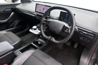 Vehicle Thumbnail 12