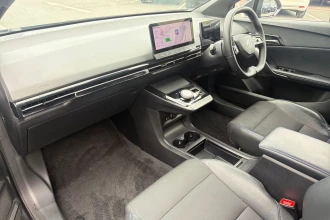 Vehicle Thumbnail 14