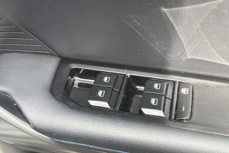 Vehicle Thumbnail 28