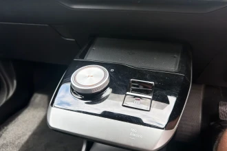 Vehicle Thumbnail 36