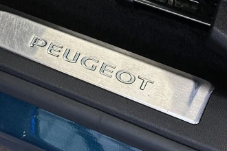 Vehicle Thumbnail 22