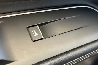 Vehicle Thumbnail 23