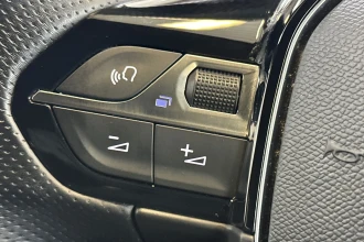Vehicle Thumbnail 34