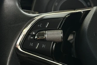 Vehicle Thumbnail 26