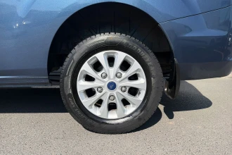 Vehicle Thumbnail 11