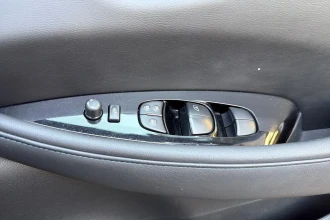 Vehicle Thumbnail 25