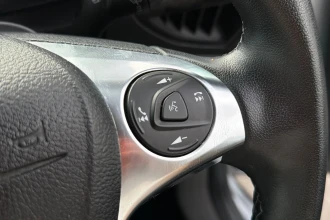 Vehicle Thumbnail 32