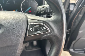 Vehicle Thumbnail 30