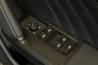 Vehicle Thumbnail 25